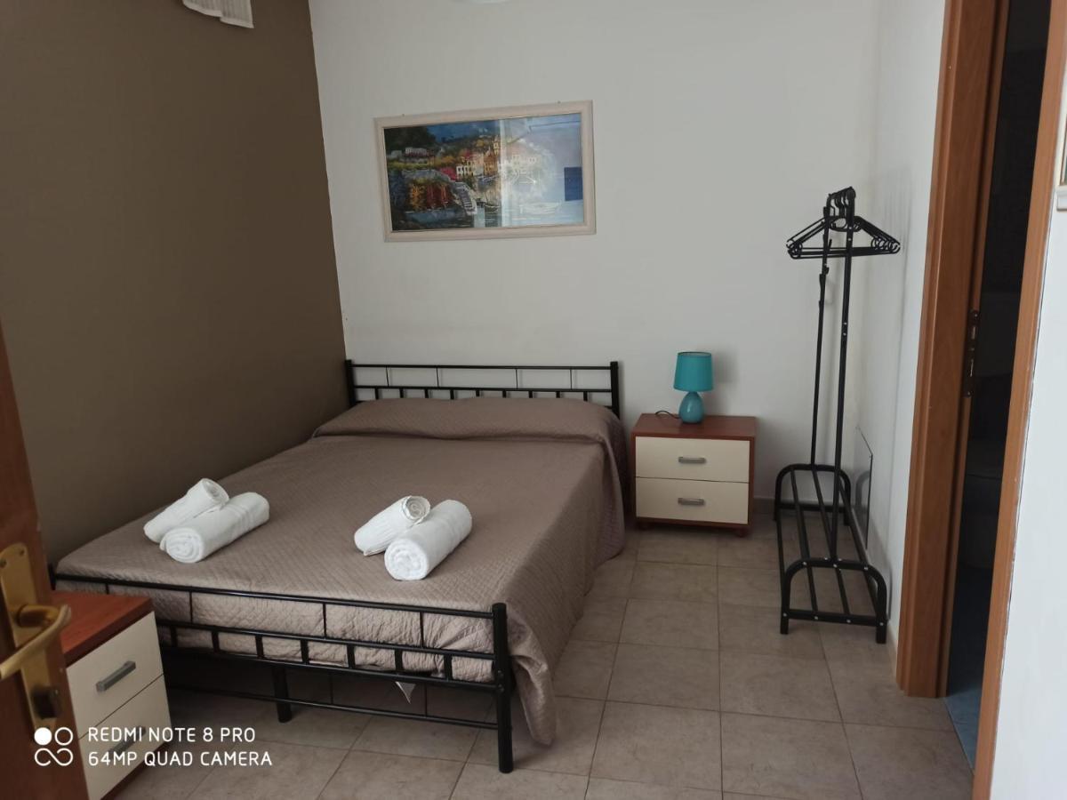 Bed and Breakfast La Rosa Antica Caltagirone Esterno foto