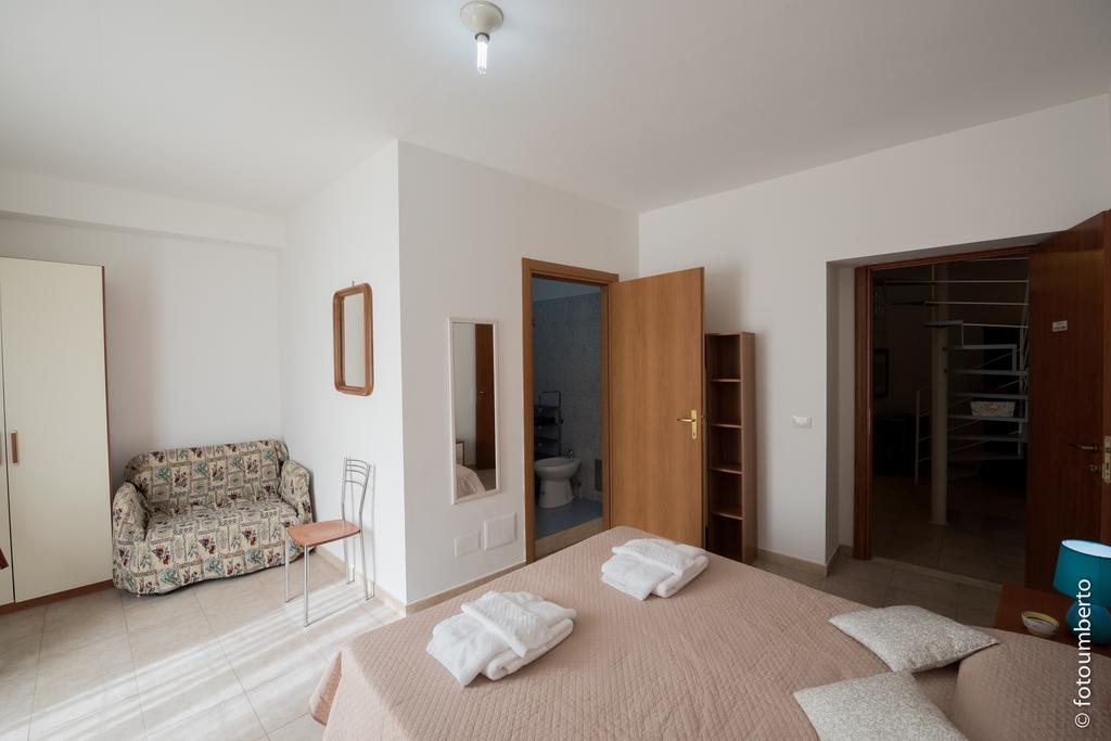Bed and Breakfast La Rosa Antica Caltagirone Esterno foto